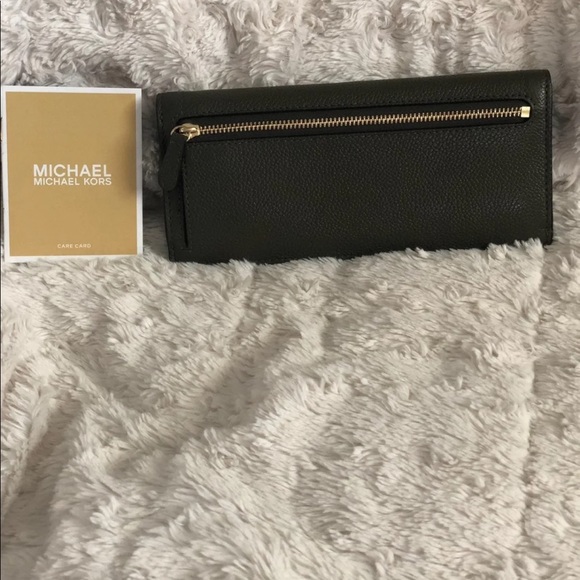 Army green mk wallet - Picture 3 of 5